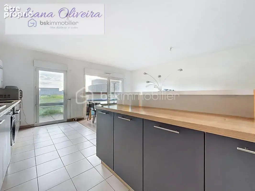 Appartement f3 chessy – 70m² – 325 000 € - photo 4