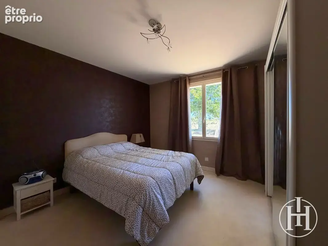 Bessais-le-Fromental   Maison familiale avec 4 chambres et terrain de 4000 m2 - photo 6