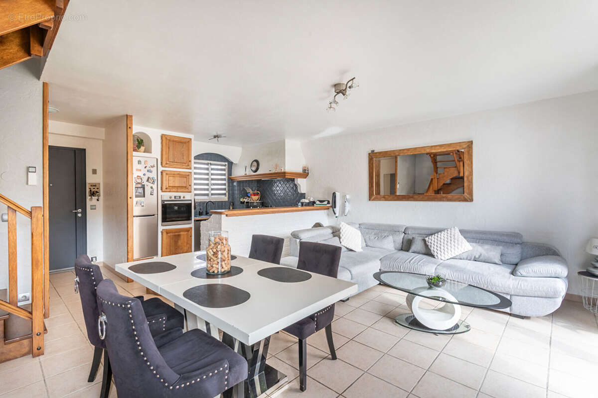Maison à MARIGNANE
