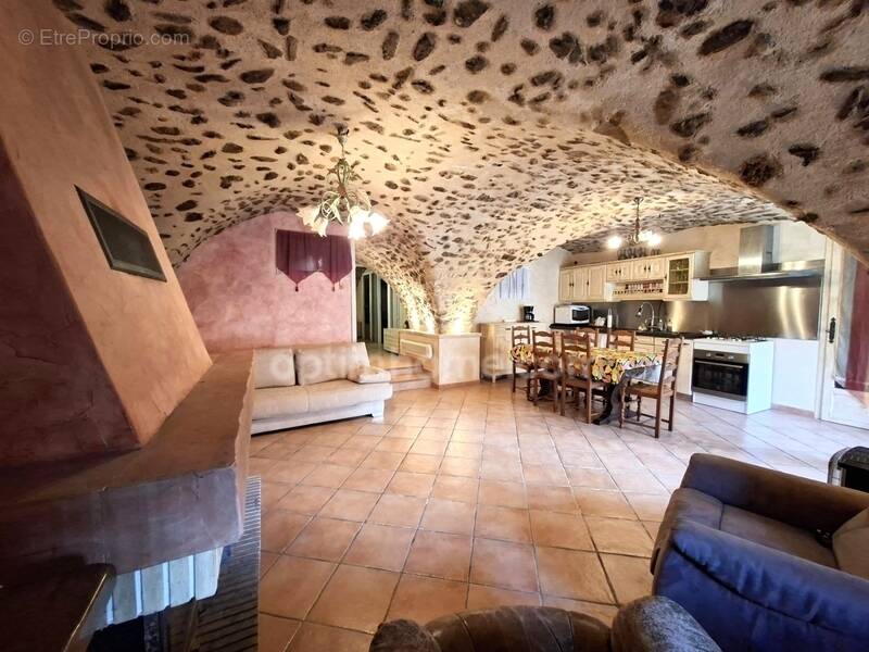 Appartement à SEYNE