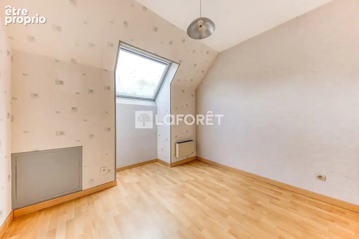 Maison Pontault Combault 5 pièce(s) 100.40 m2 - photo 7
