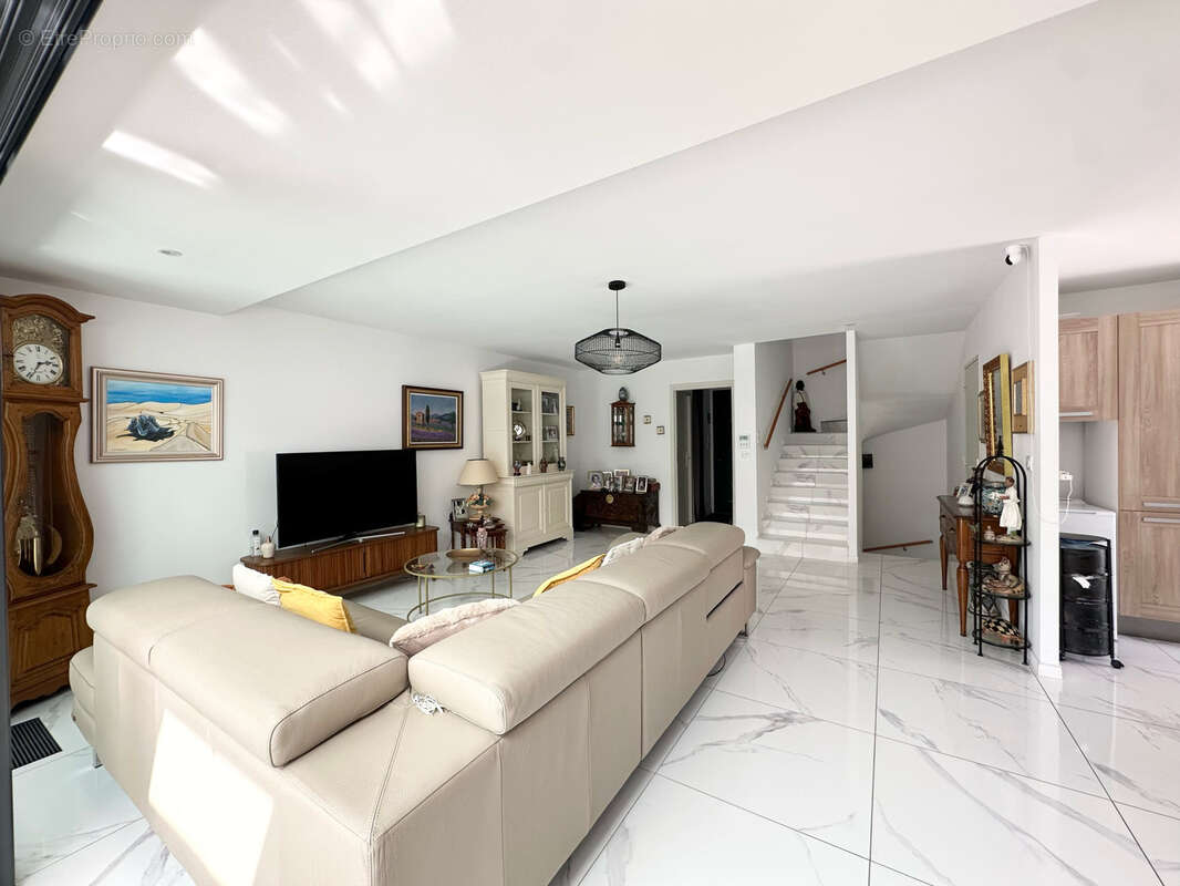 Maison à CARNOUX-EN-PROVENCE