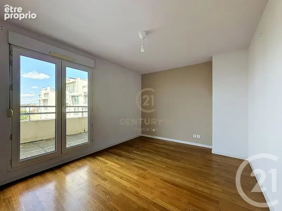 Appartement 92 m² à Lyon-8e  - photo 4