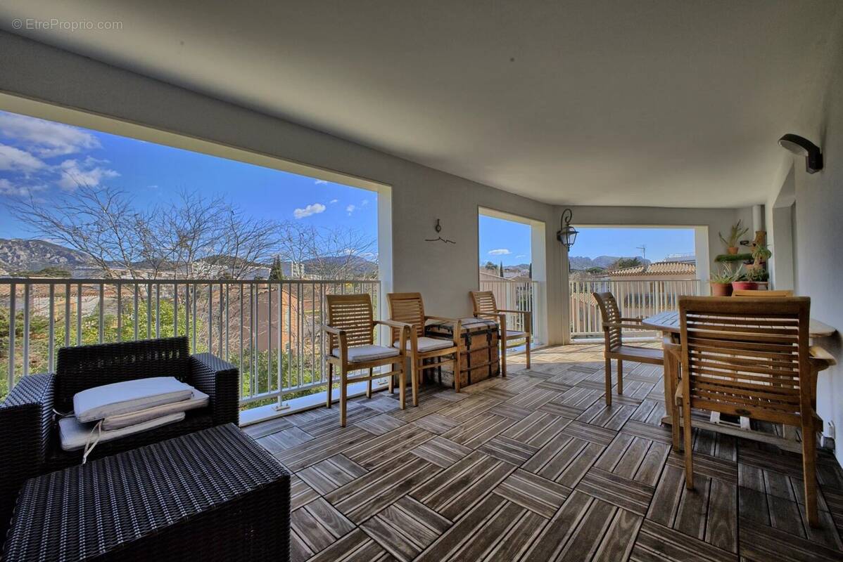 Appartement à MARSEILLE-9E