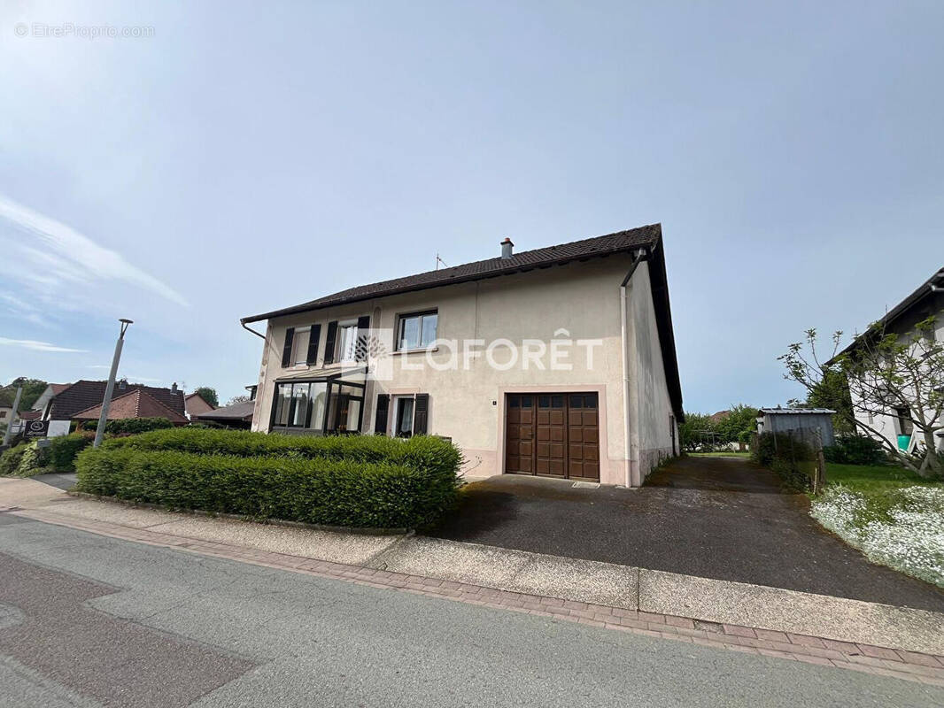 Maison à MEROUX