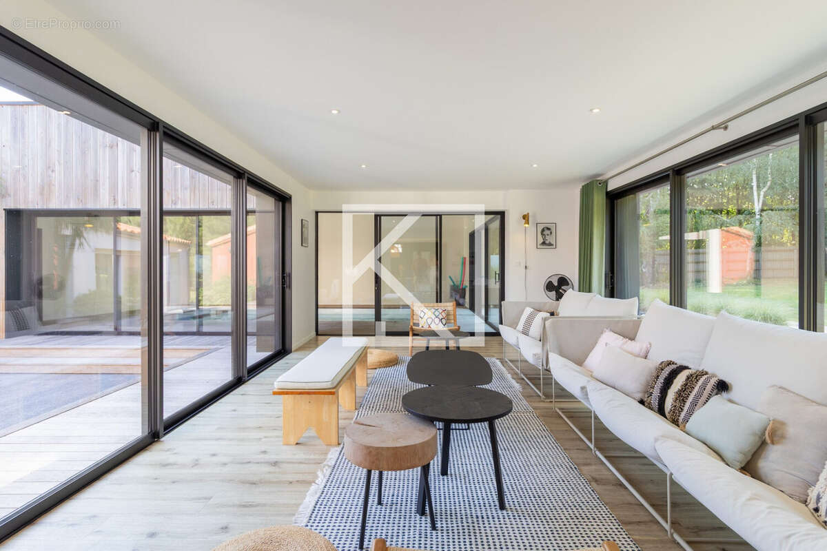 Maison 277 m² à Les Herbiers  - photo 5