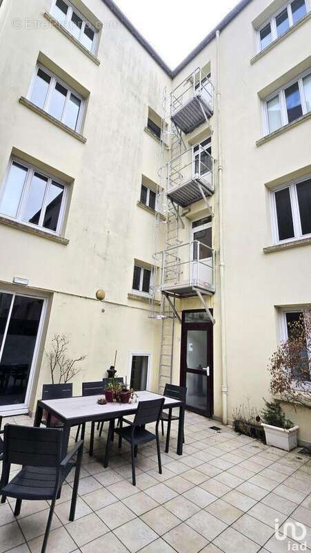 Commerce 660 m² à Brest  - photo 6