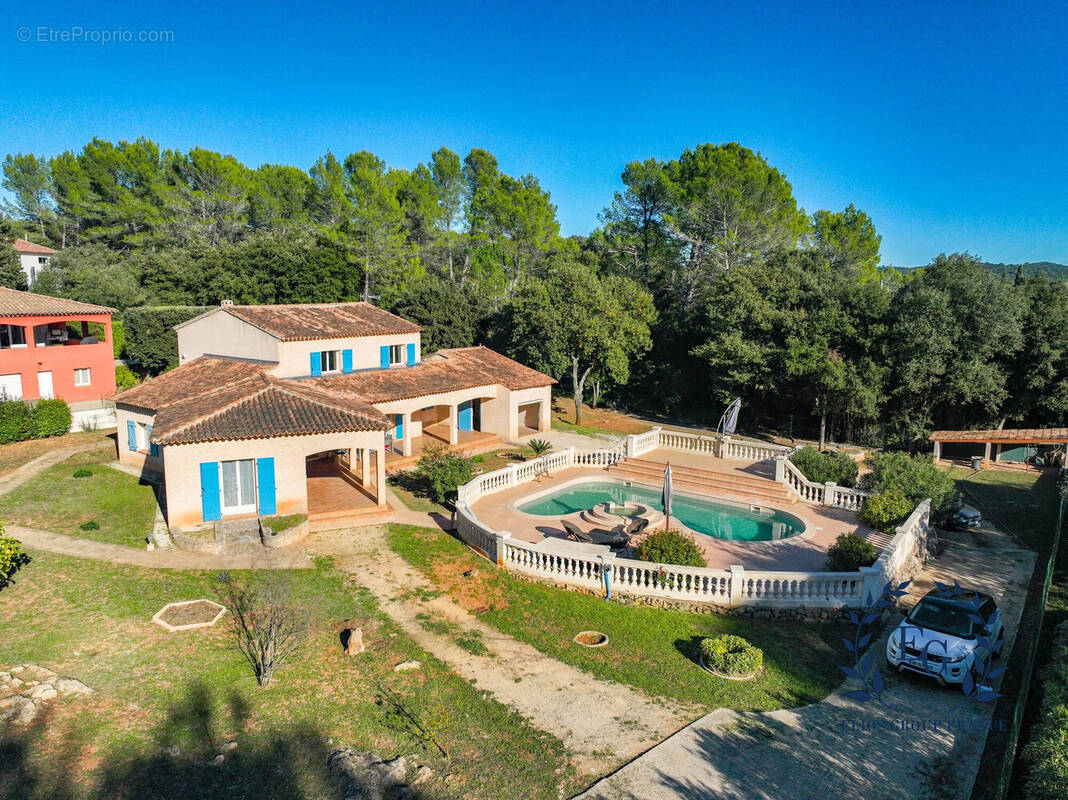 Maison à FLASSANS-SUR-ISSOLE