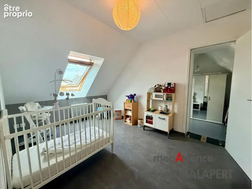 11 pièces (7 chambres) - 211 m²  - Baguer-Pican (35120) - photo 10