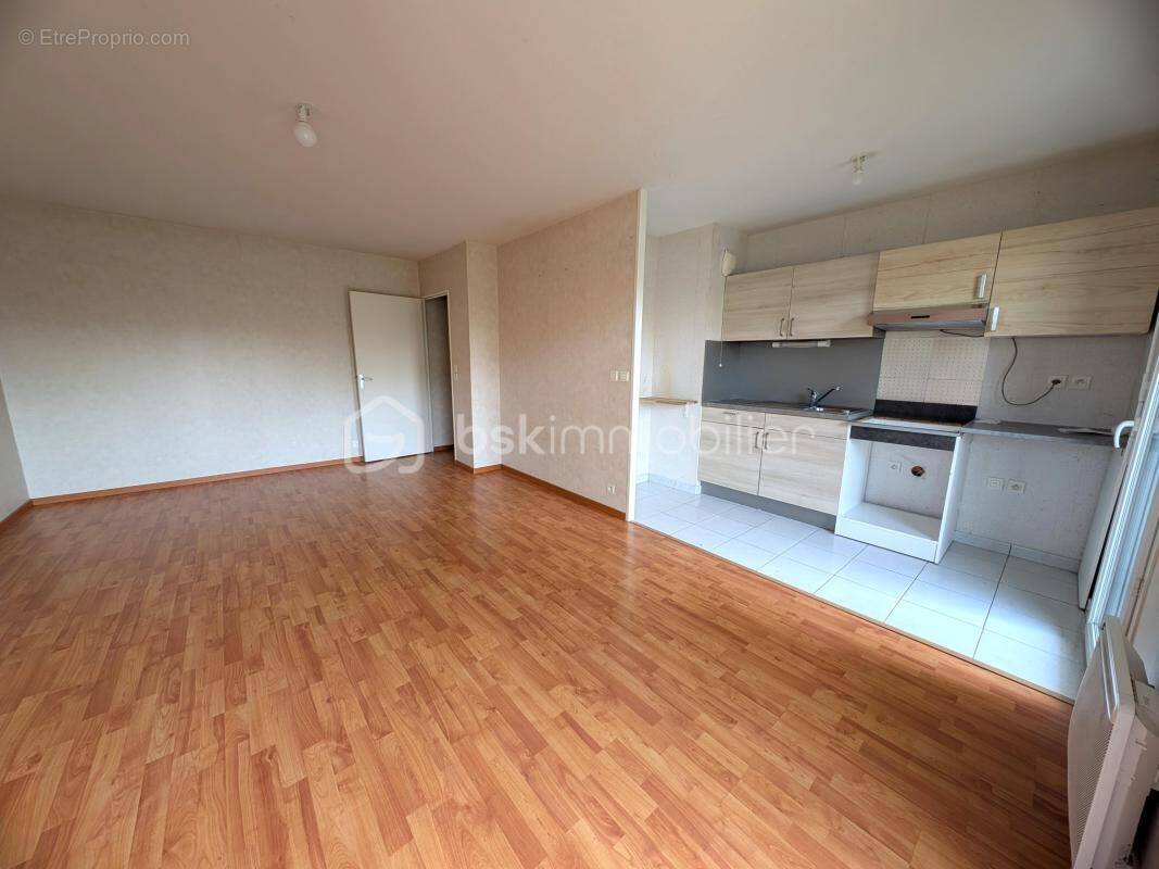 Appartement à LA CHAPELLE-DES-FOUGERETZ