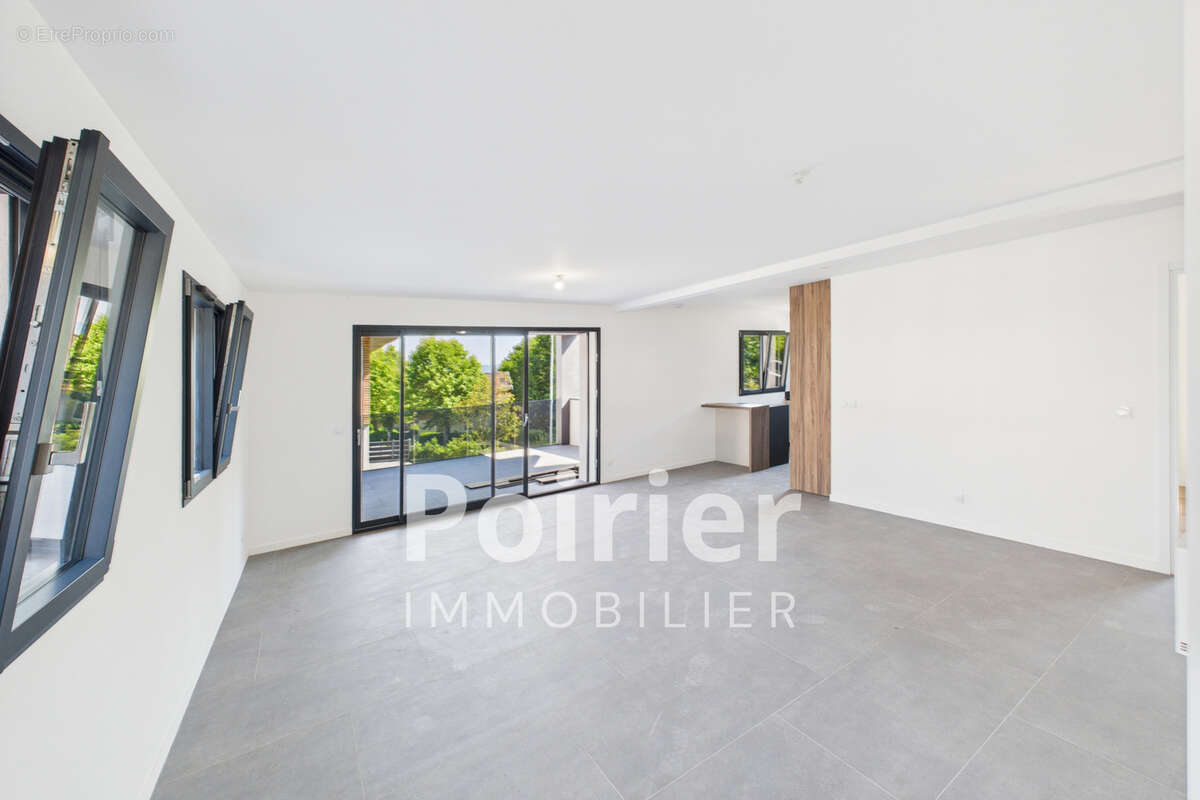 Appartement à NEUVECELLE