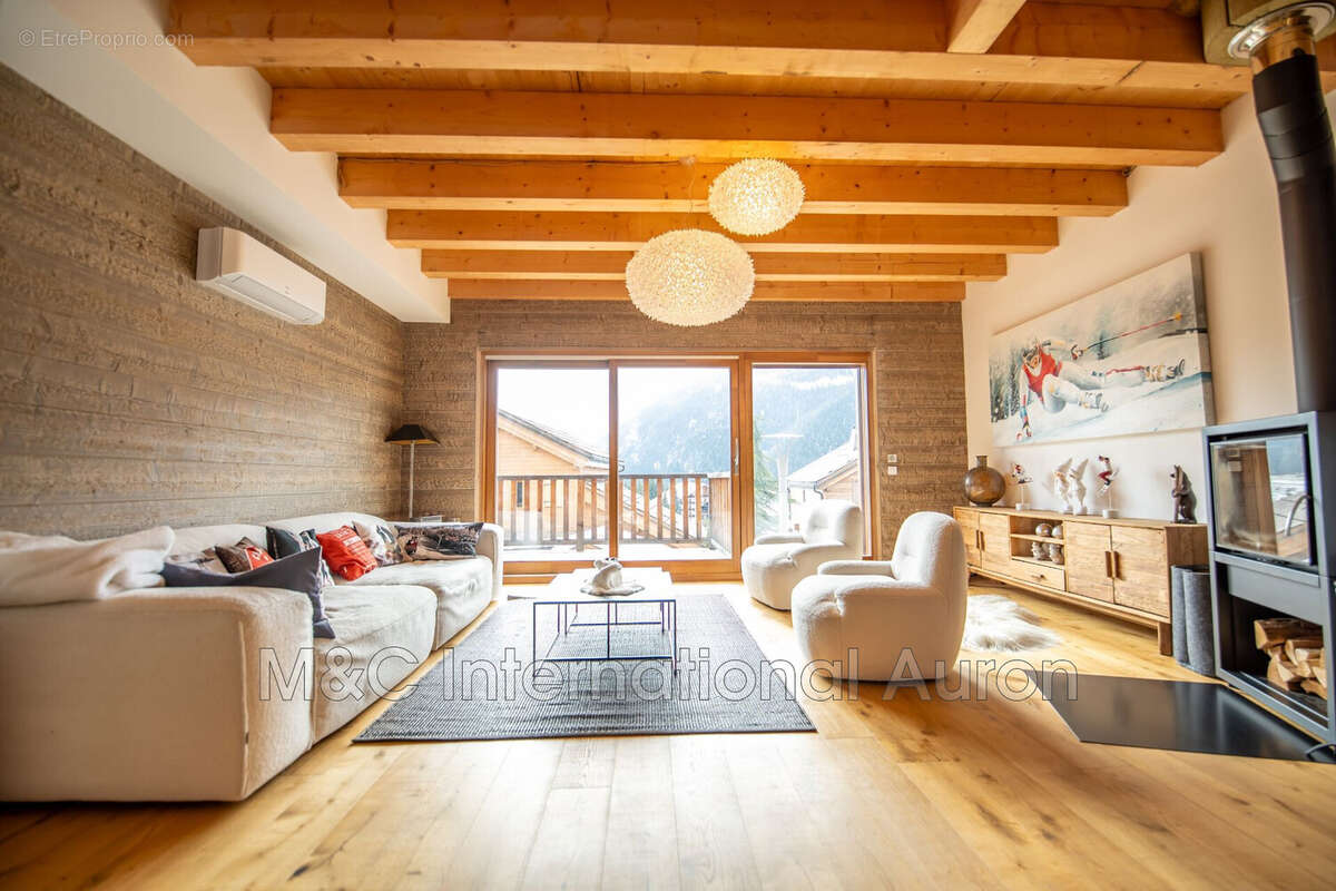 Appartement à SAINT-ETIENNE-DE-TINEE