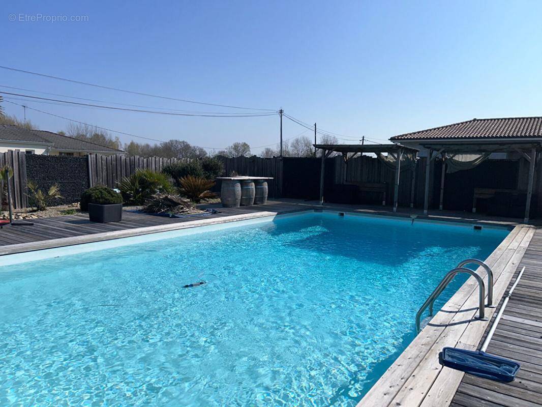 Maison à SAINT-SULPICE-ET-CAMEYRAC