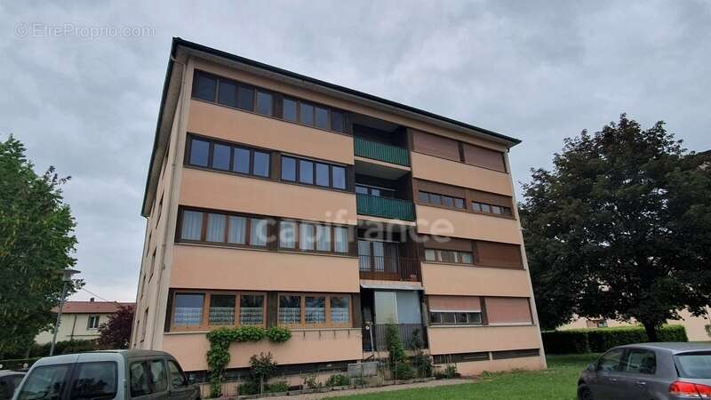 Appartement à SAINT-LOUP-SUR-SEMOUSE