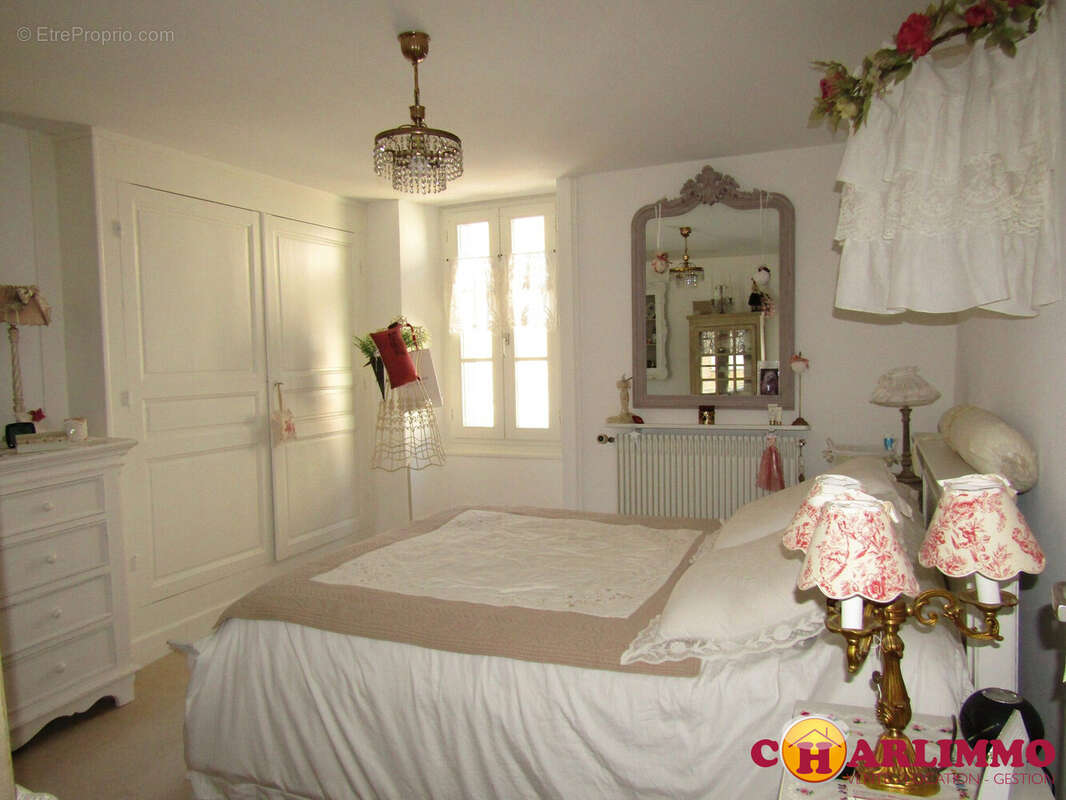 Maison à ROCHECHOUART