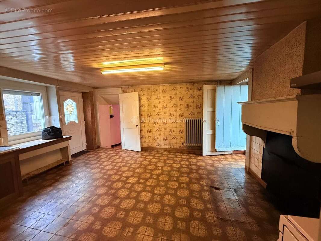 Maison à LIFFOL-LE-GRAND