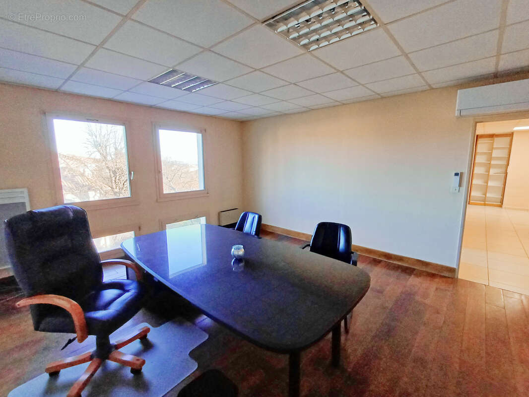 Aubenas - local professionnel 142m2 - photo 3