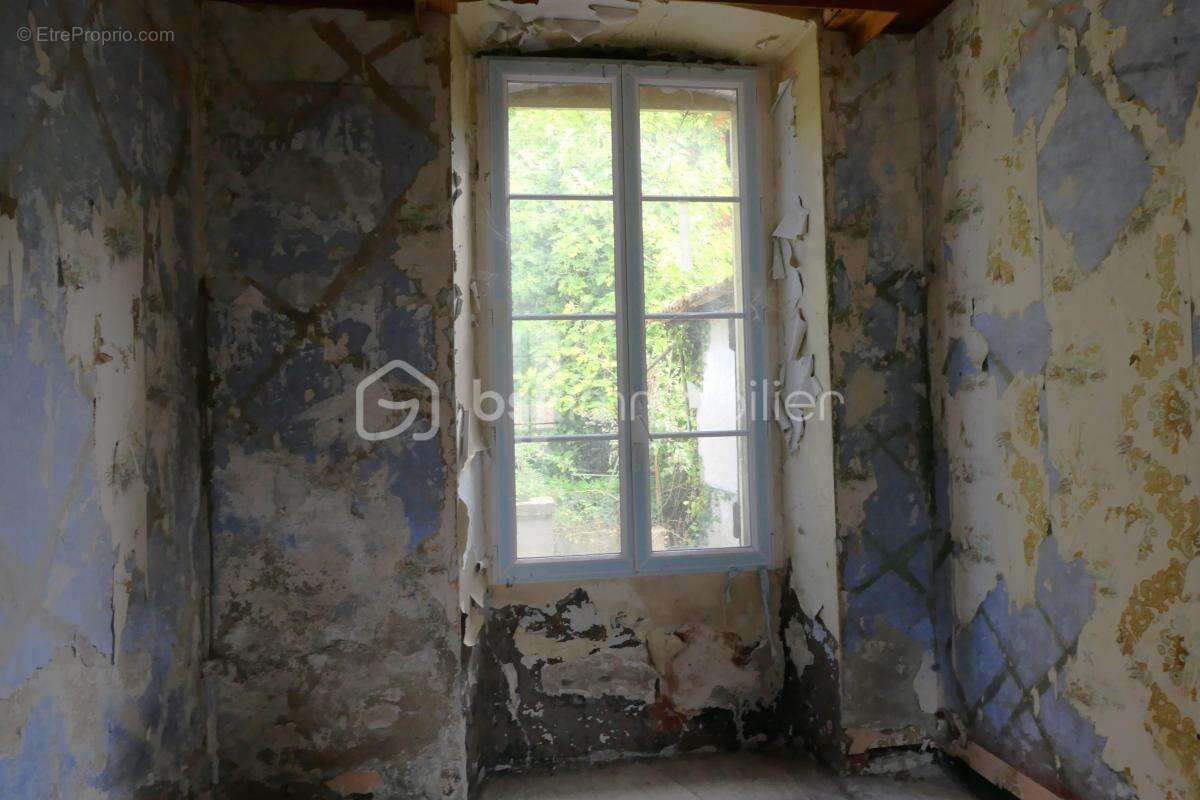 Maison à MOLIERES-SUR-CEZE