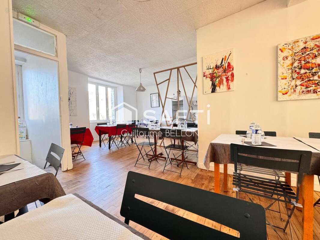 Photo 4 - Commerce à LANNILIS