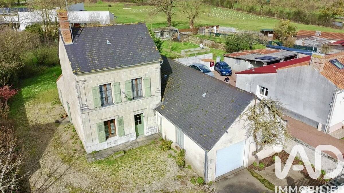 Photo 1 - Maison à CERSAY