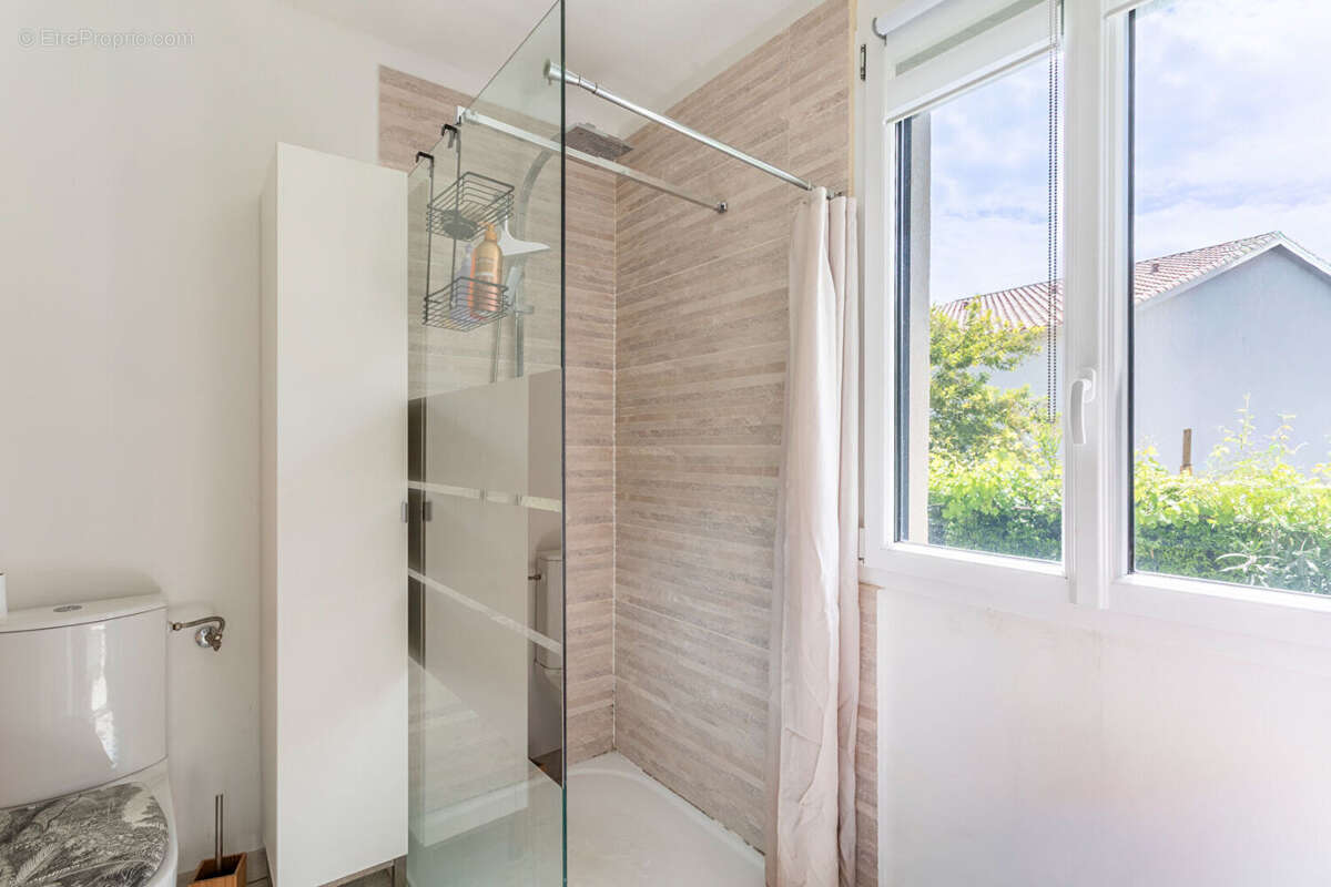 Appartement à CARRY-LE-ROUET