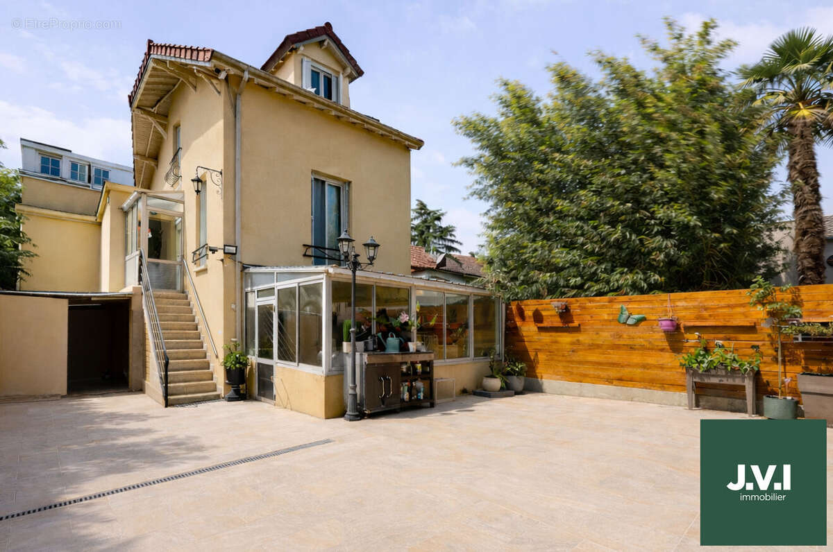 Maison à ENGHIEN-LES-BAINS