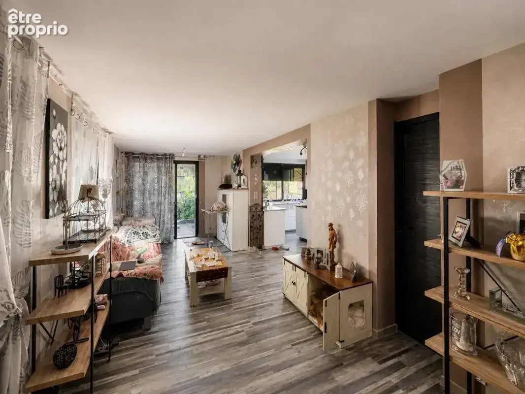 Maison de 6 pièces de 120 m² à Champagnole - photo 5