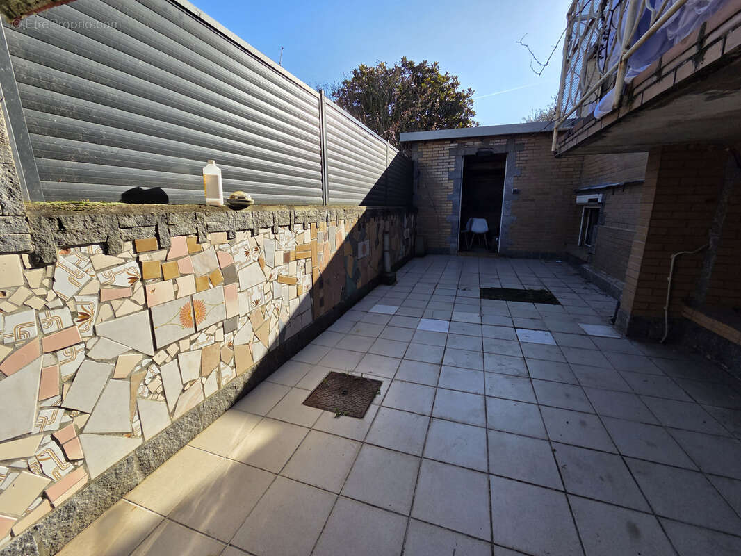 Appartement à REVENTIN-VAUGRIS