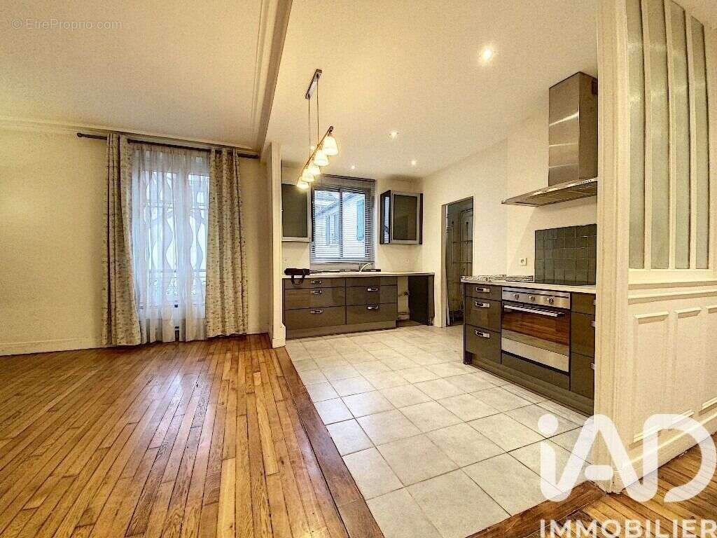 Photo 2 - Appartement à NOGENT-SUR-MARNE