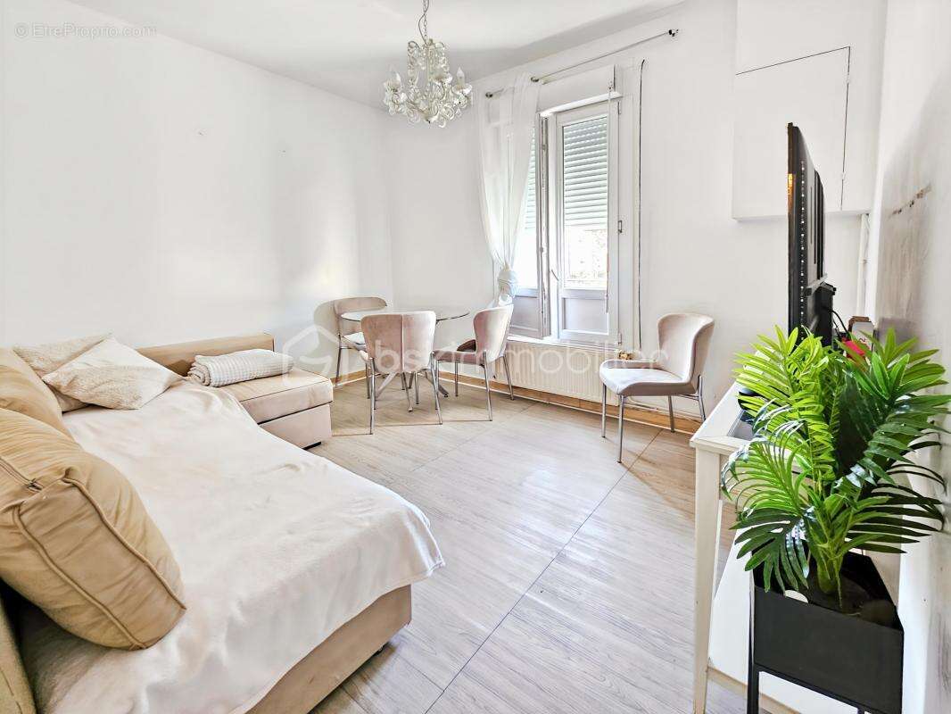 Maison à AULNAY-SOUS-BOIS