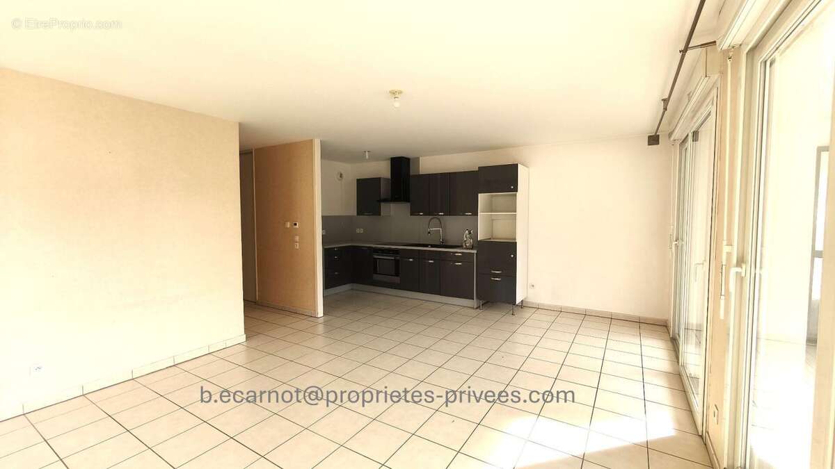 Appartement à VARCES-ALLIERES-ET-RISSET
