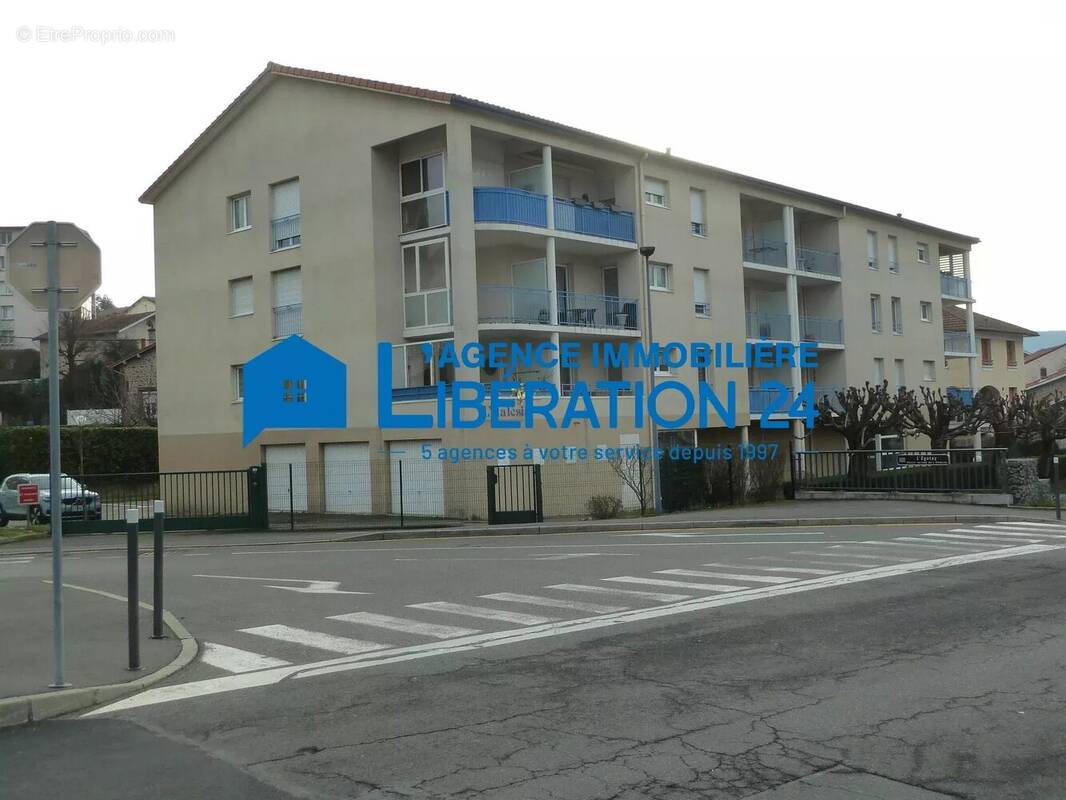 Appartement à UNIEUX