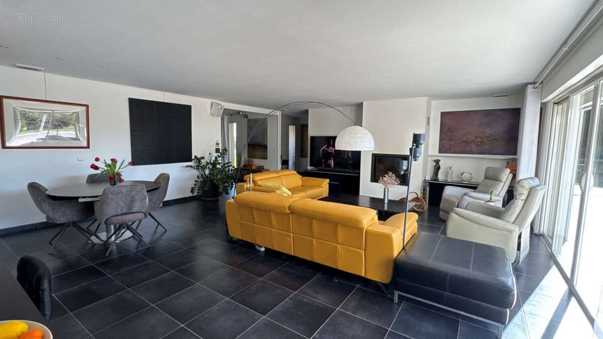 Maison à COULOBRES