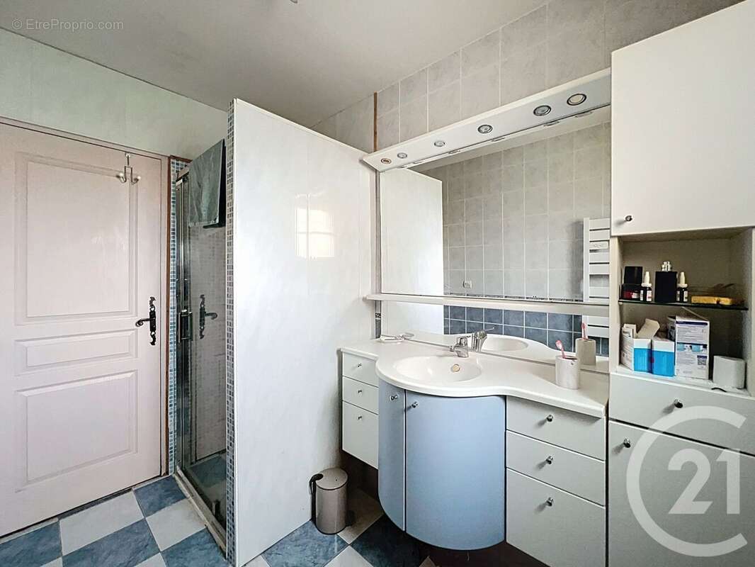 Maison à CANNES-ECLUSE