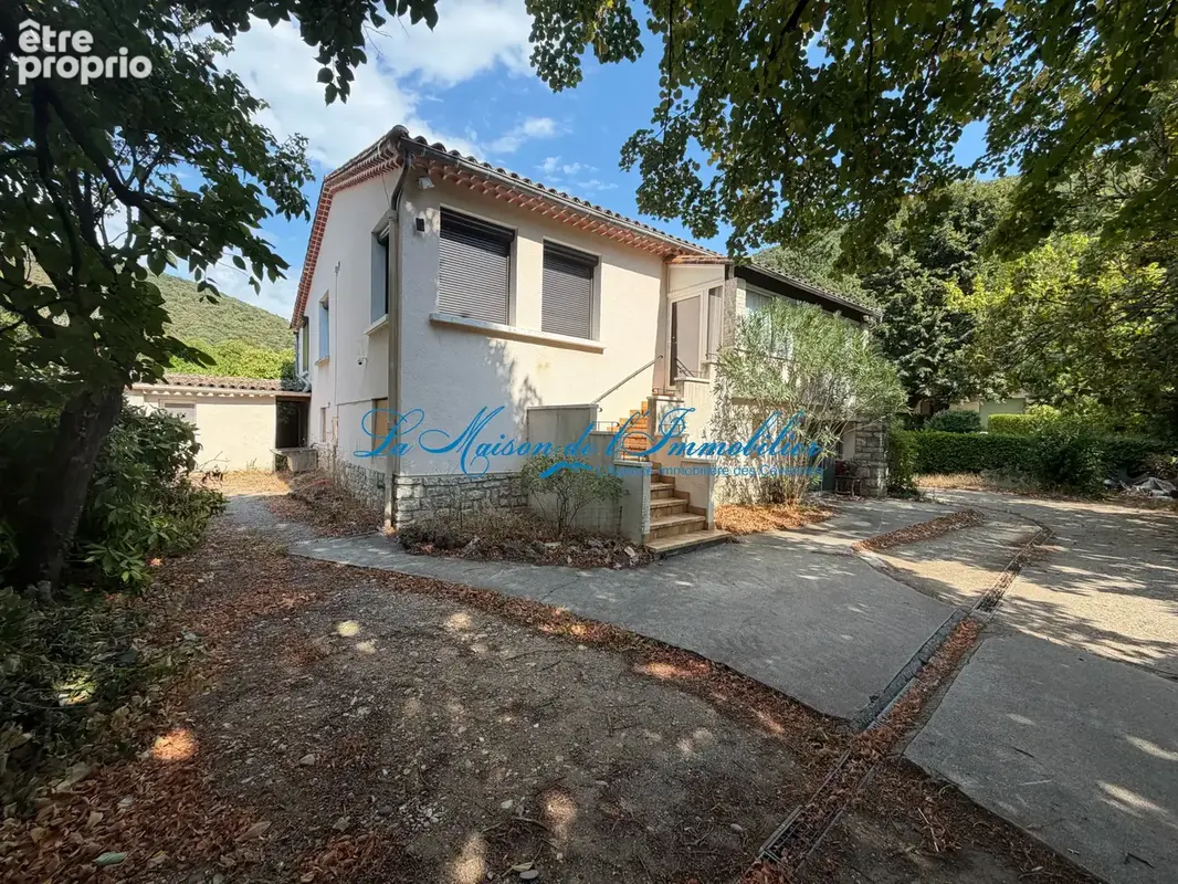 Mialet, belle maison avec 3 logements de 185 m2 hab sur 1549 m2 de terrain clos - photo 4