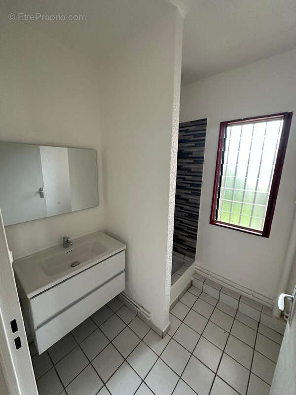 Appartement à KOUROU