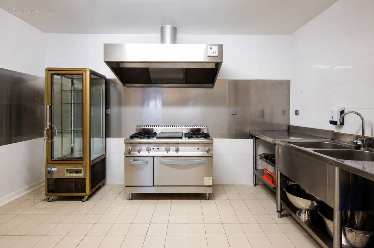 Mas en pierre avec salle de réception 240 m² . Gîtes .Mariages . Entre Uzès et Orange - photo 15