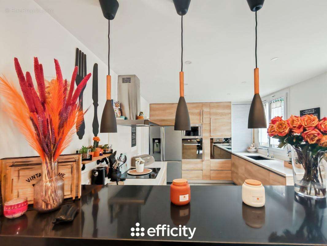 Maison à LA QUEUE-EN-BRIE