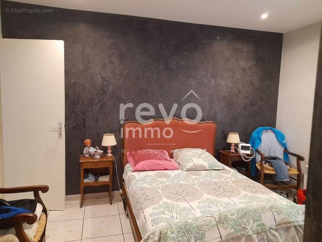 Appartement à MONTBAZIN