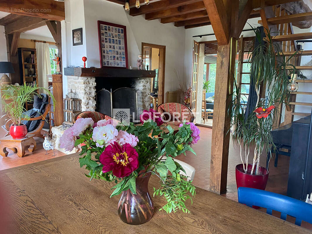 Jolie maison Rolleboise 8 pièces de 165 m² - photo 5