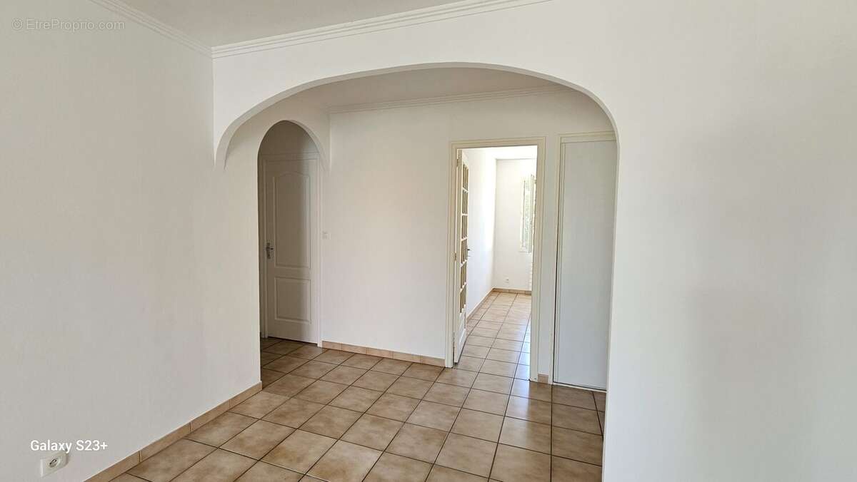 Appartement 61 m² à Niort  - photo 7