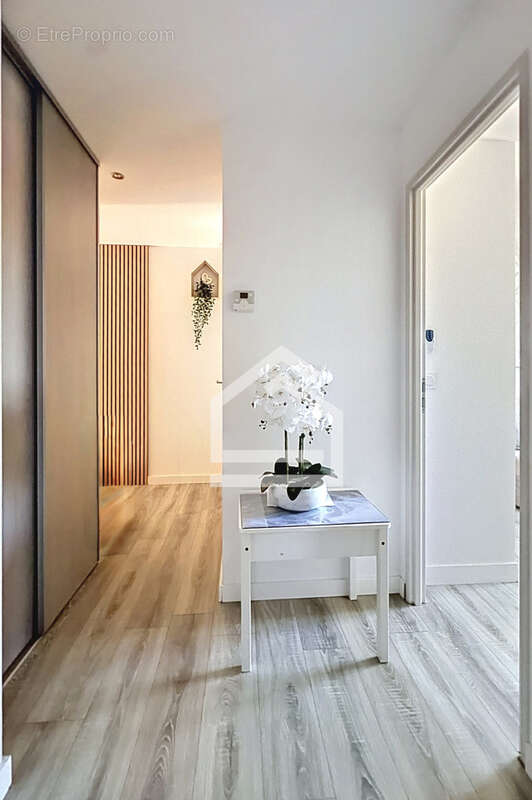 Maison moderne de 2018 avec suite parentale et piscine - photo 15