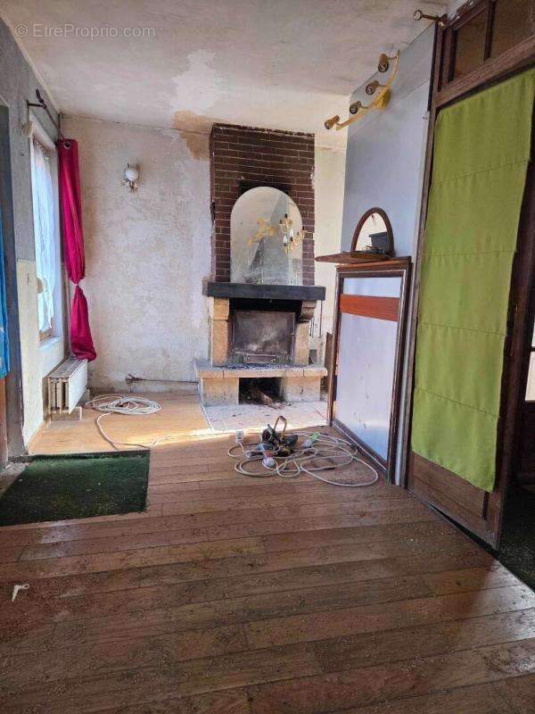 Maison à MUIRANCOURT