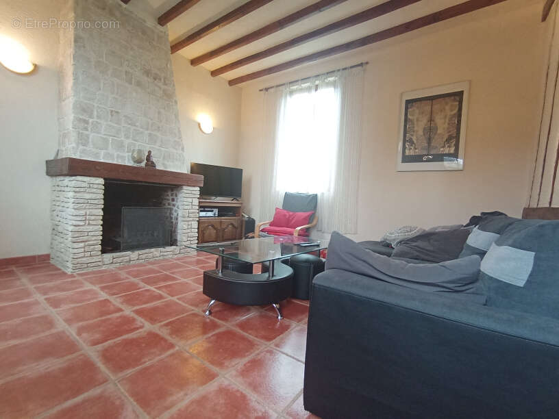 Maison à SAINT-PIERRE-DES-FLEURS