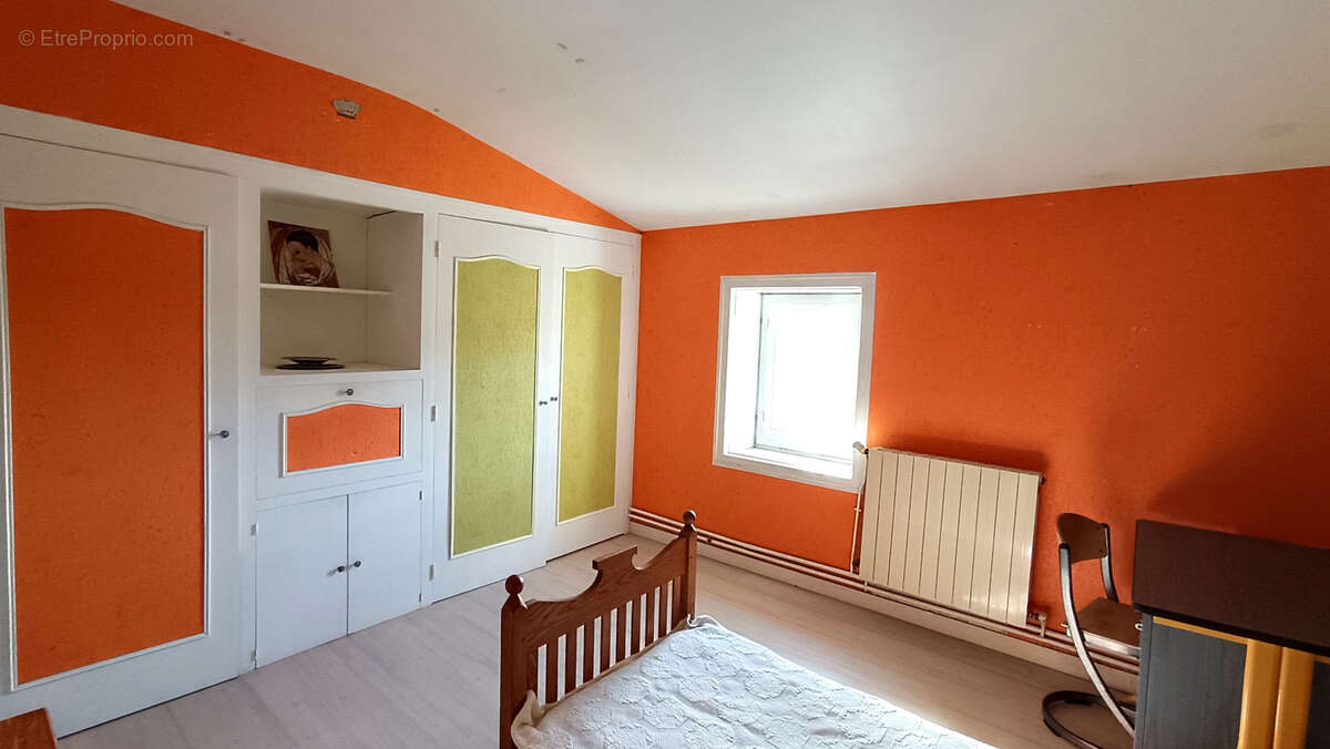 Maison à VILLARS-EN-PONS