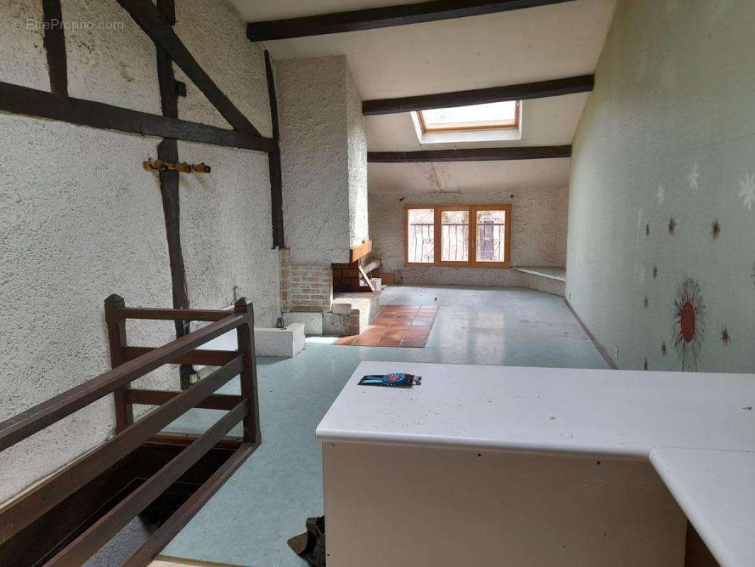 Maison à SAINT-GEOIRE-EN-VALDAINE