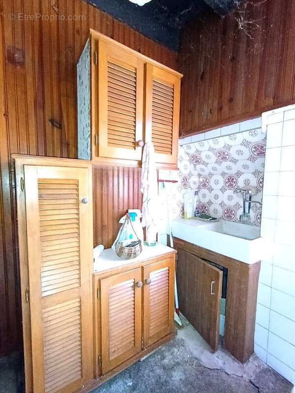 Maison à SAINT-YRIEIX-LA-MONTAGNE