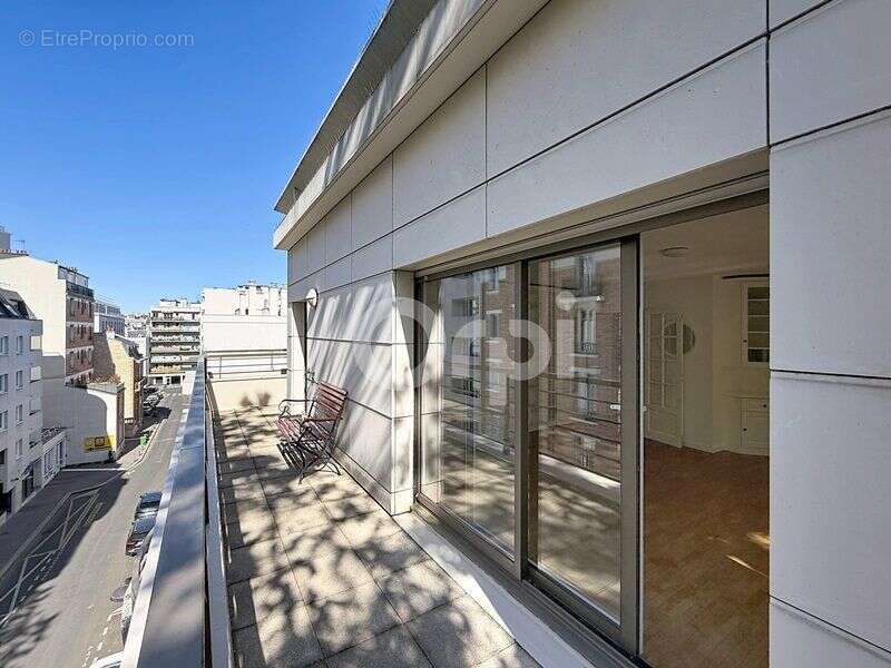 Appartement à PARIS-15E