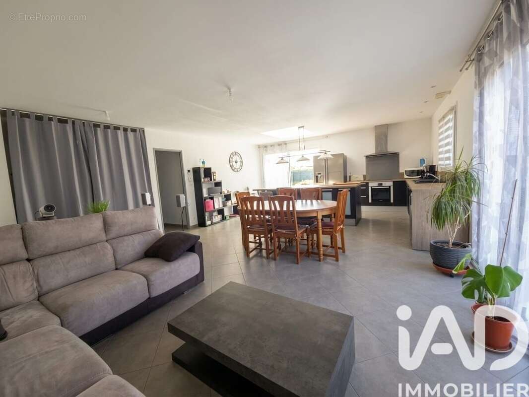 Maison 106 m² à Vacquieres  - photo 5