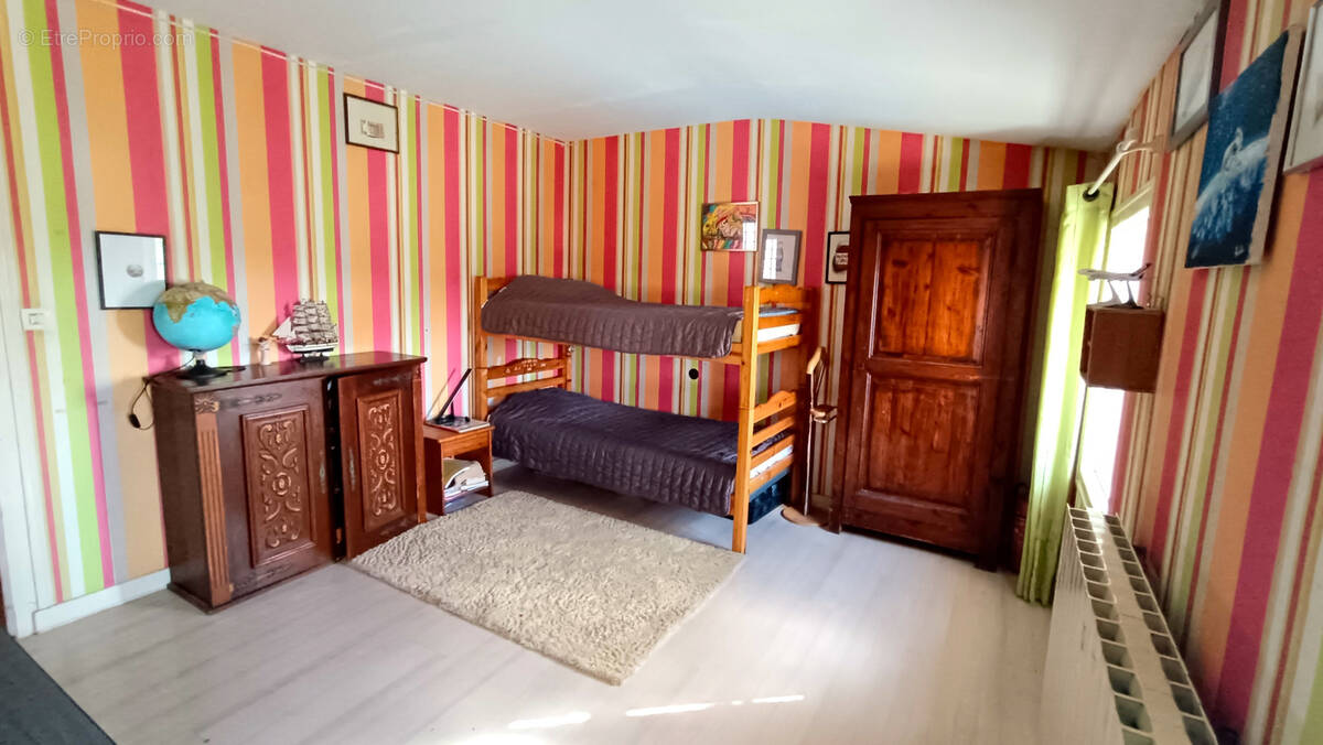 Maison à VILLARS-EN-PONS